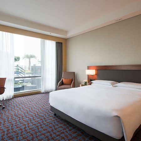 Hyatt Regency Lucknow Gomti Nagar Hotel Buitenkant foto Deluxe Room